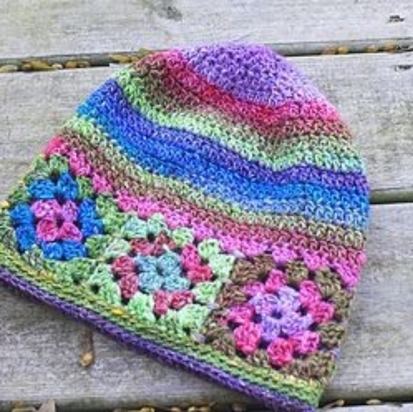Granny Square vintage beanie hat handmade crochet - Picture 9 of 11